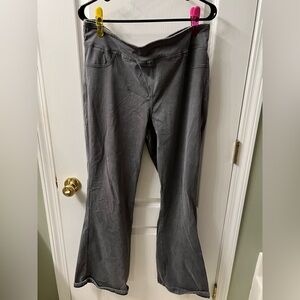 American Eagle Outfitters Gray stretch pants